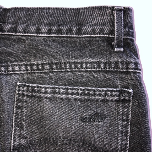 80’s Chic Jeans Ultra High-Rise Tapered Leg Black (28) - Picture 15 of 17